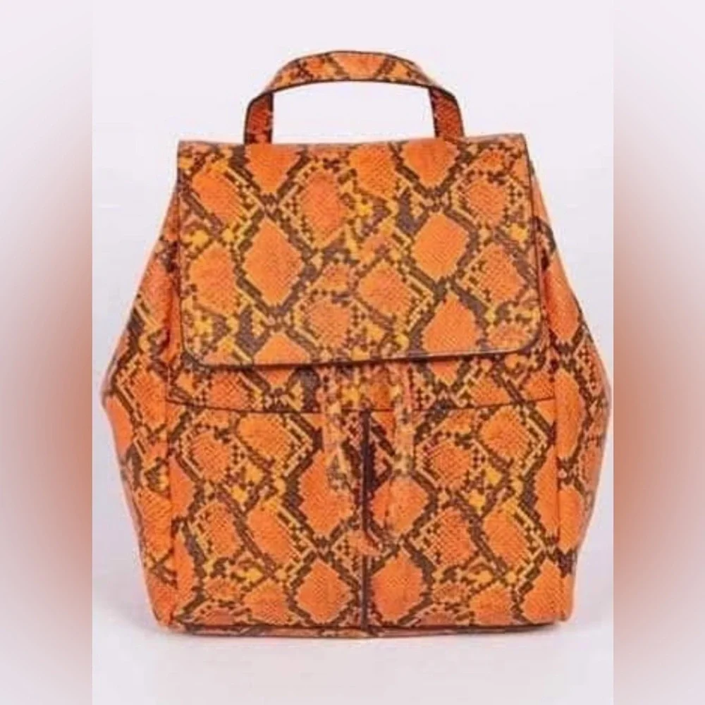 🧡Orange Snake Print faux leather Backpack🧡